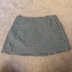 Urban Outfitters Checkered Skirt. Size S.